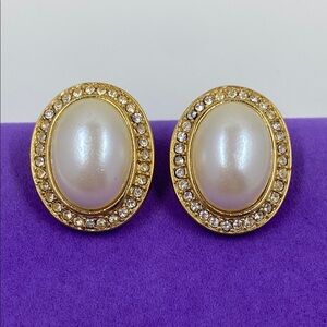 💛 Vintage Marvella Gold Plated Pearl & Crystal Stud Earrings